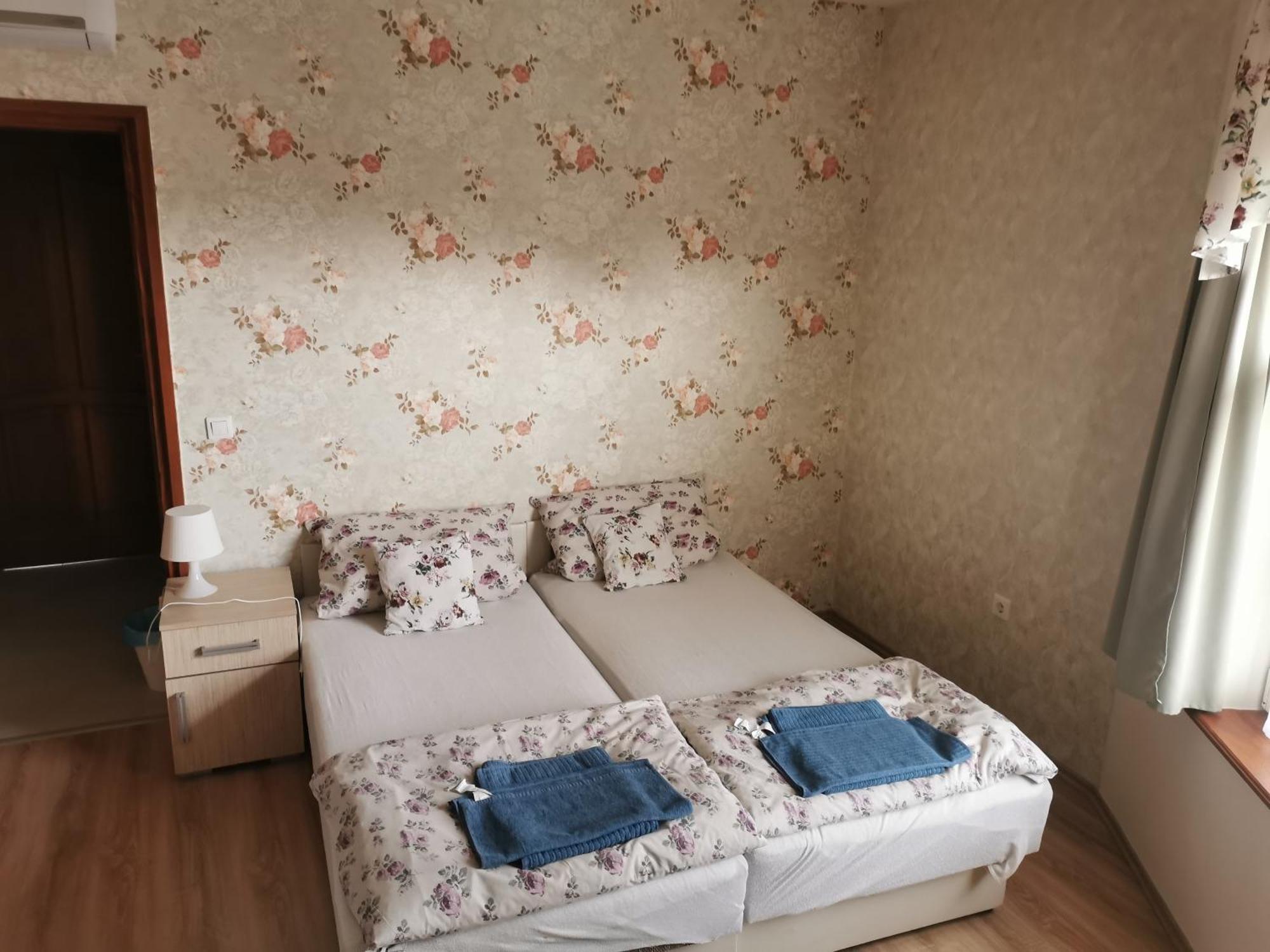 Village Garden Family Guest House Tiszakanyár Exteriér fotografie